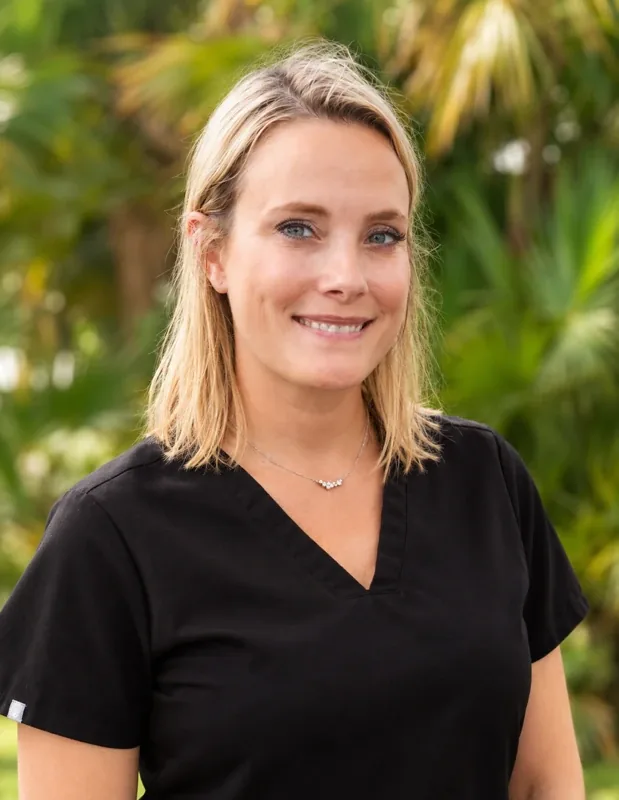 Dr. Amy Kerr, D.C.